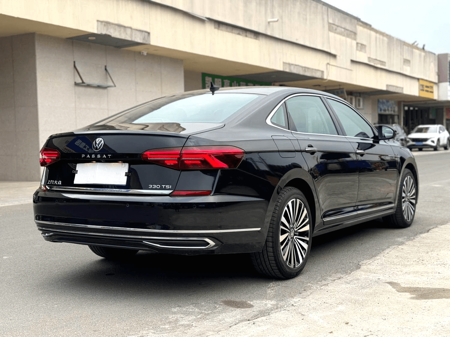 Volkswagen Passat 2024 3