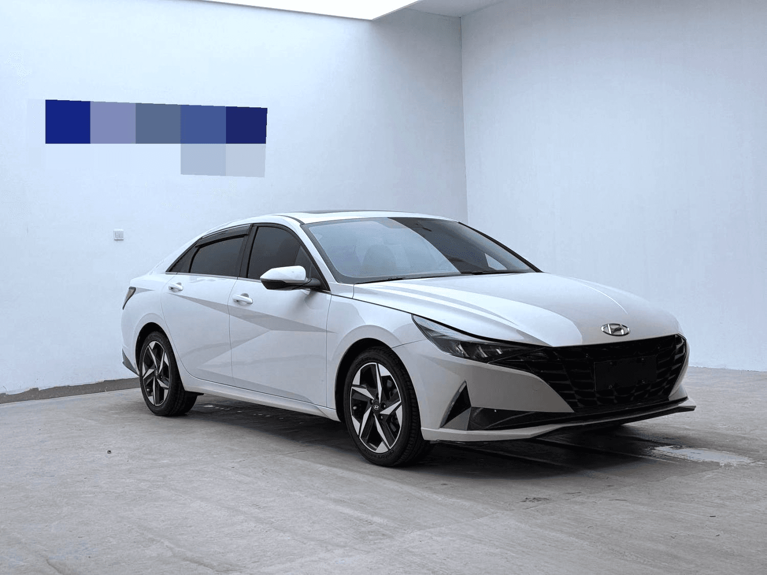 Hyundai Elantra 3