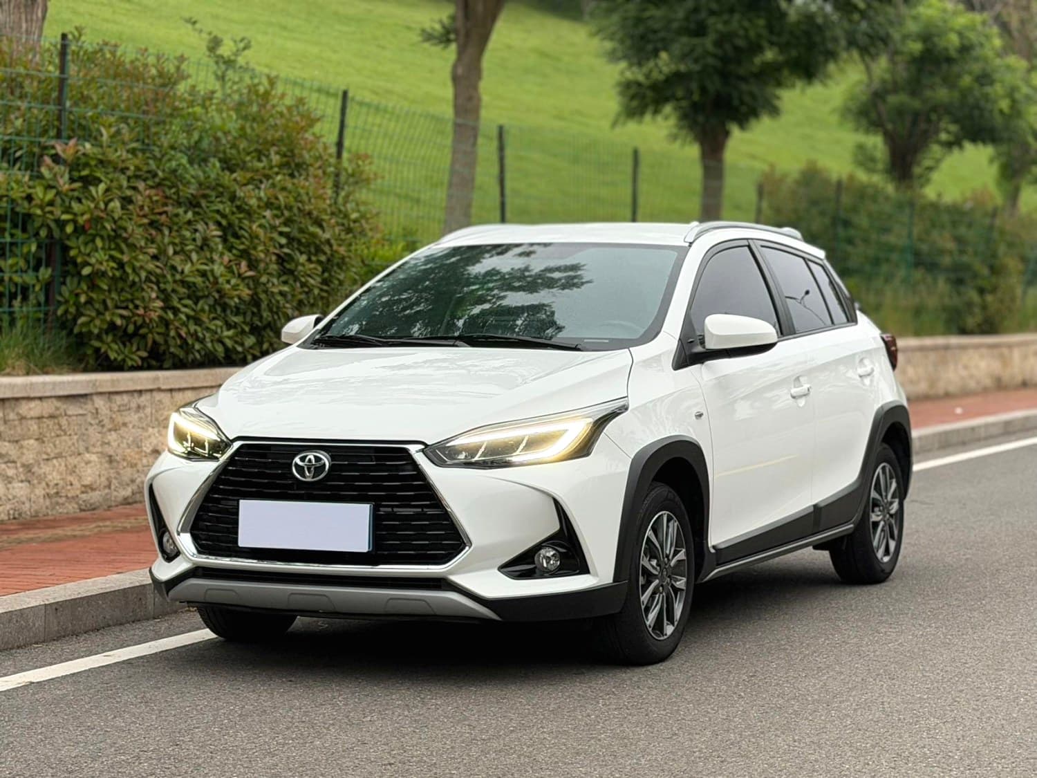 Toyota Yaris 2