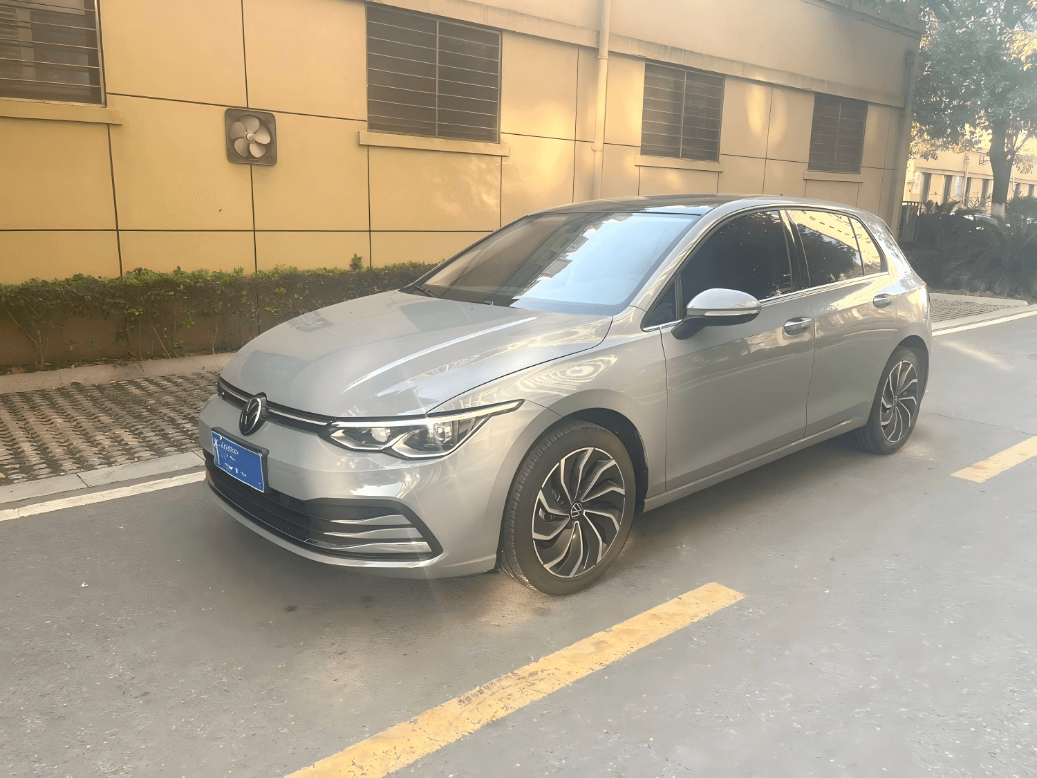 Volkswagen Golf 2023 2