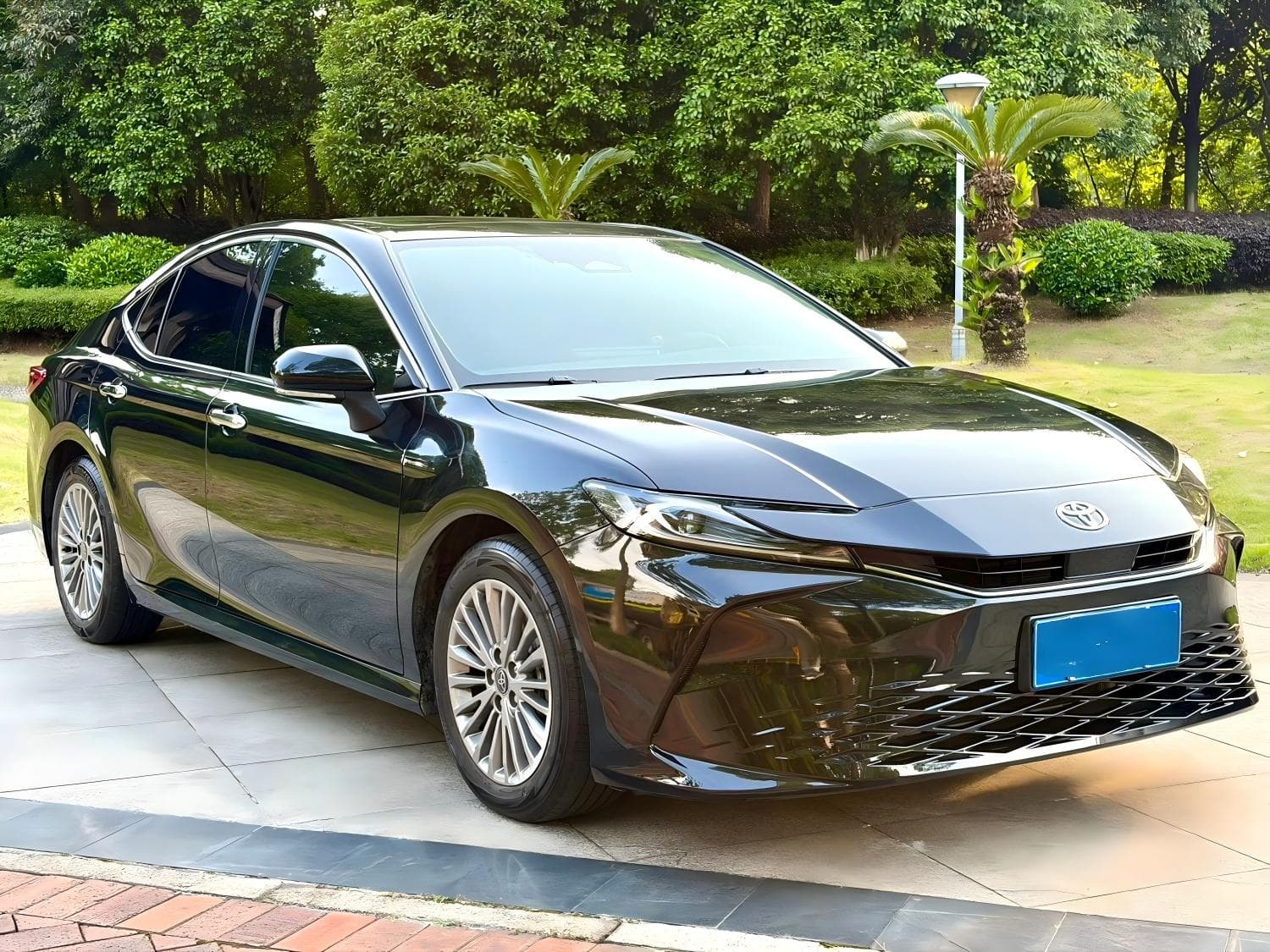 Toyota Camry 2024 3